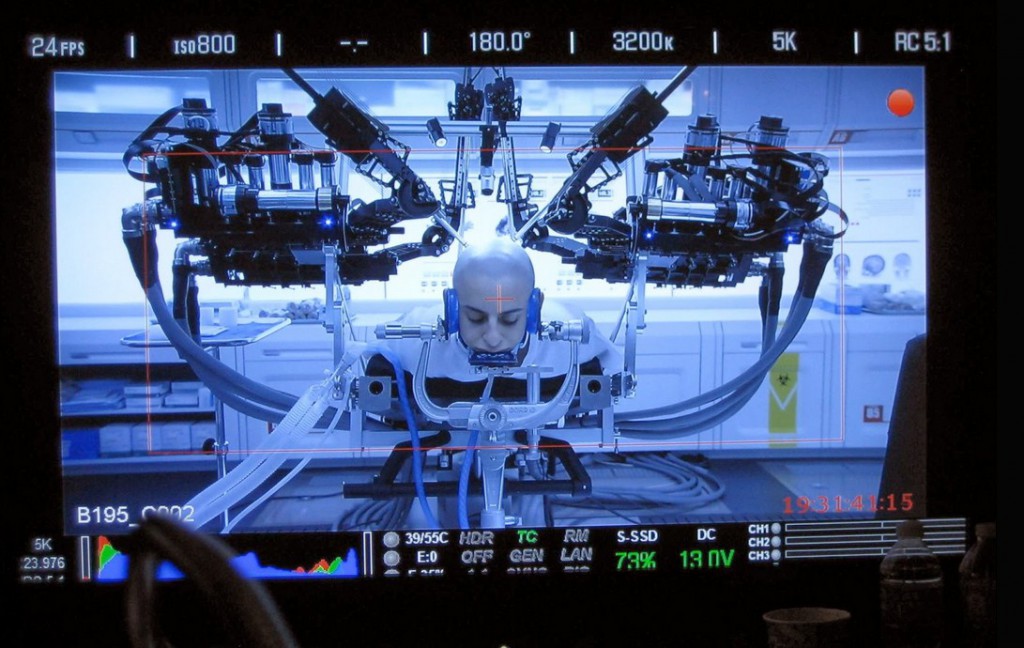 映画『ender's game』手術シーン