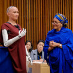 「人類を滅亡させる」発言のAIヒューマノイド・ソフィアが国連会議に出席